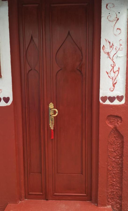 Hathor ,Casa Marroqui Con Dos Terrazas En La Medina Antigua , Ideal Parejas!! Wifi!! Asilah Kültér fotó