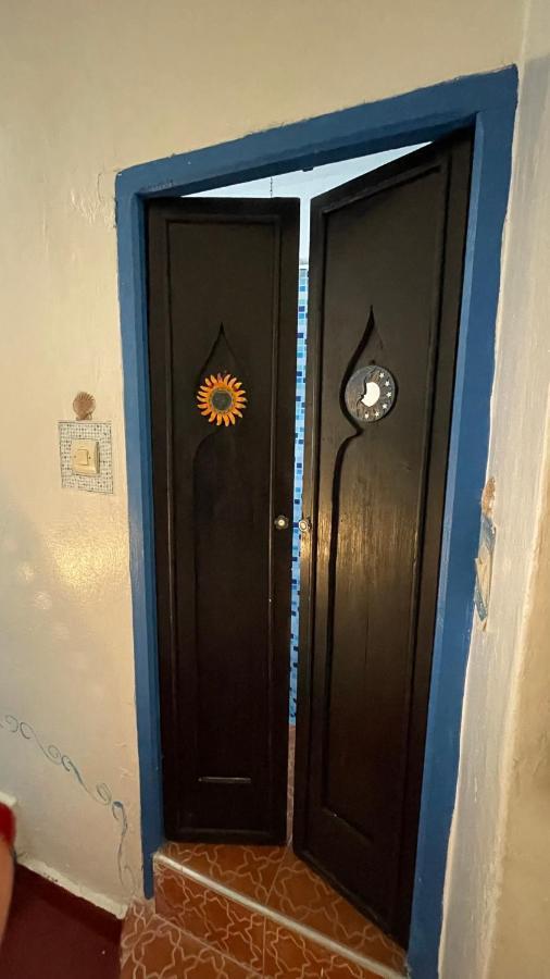 Hathor ,Casa Marroqui Con Dos Terrazas En La Medina Antigua , Ideal Parejas!! Wifi!! Asilah Kültér fotó
