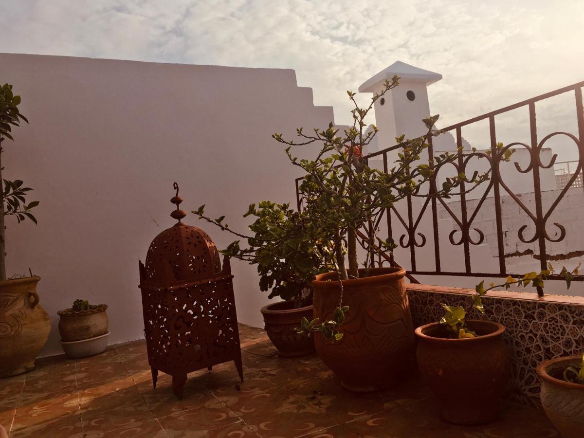 Hathor ,Casa Marroqui Con Dos Terrazas En La Medina Antigua , Ideal Parejas!! Wifi!! Asilah Kültér fotó