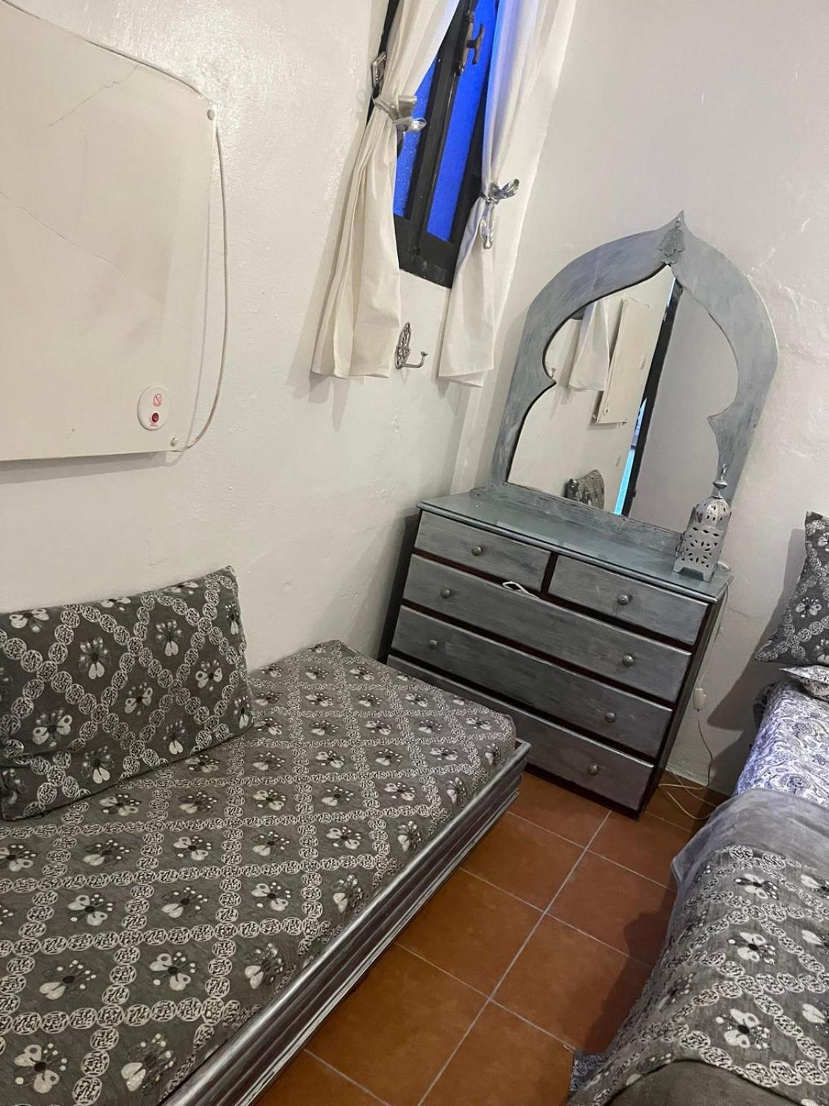Hathor ,Casa Marroqui Con Dos Terrazas En La Medina Antigua , Ideal Parejas!! Wifi!! Asilah Kültér fotó